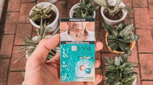 What are nicotine oral pouches?