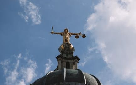 Are nicotine pouches legal in the UK?