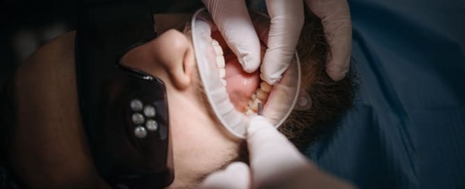 Do nicotine pouches cause gum disease?