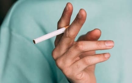 What are the dangers of nicotine pouches?