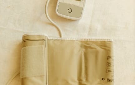 Do nicotine pouches cause gum disease?